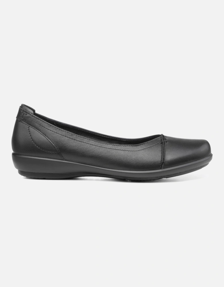 Robyn II Womens Wide Fit Pumps