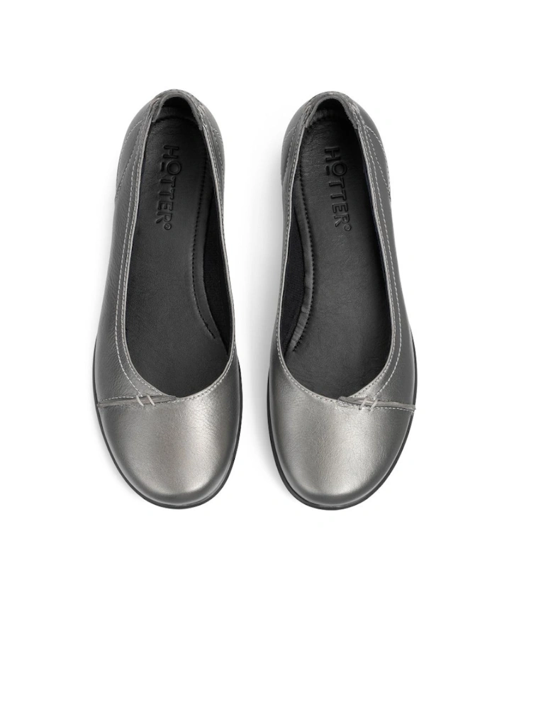 Robyn II Womens Pumps