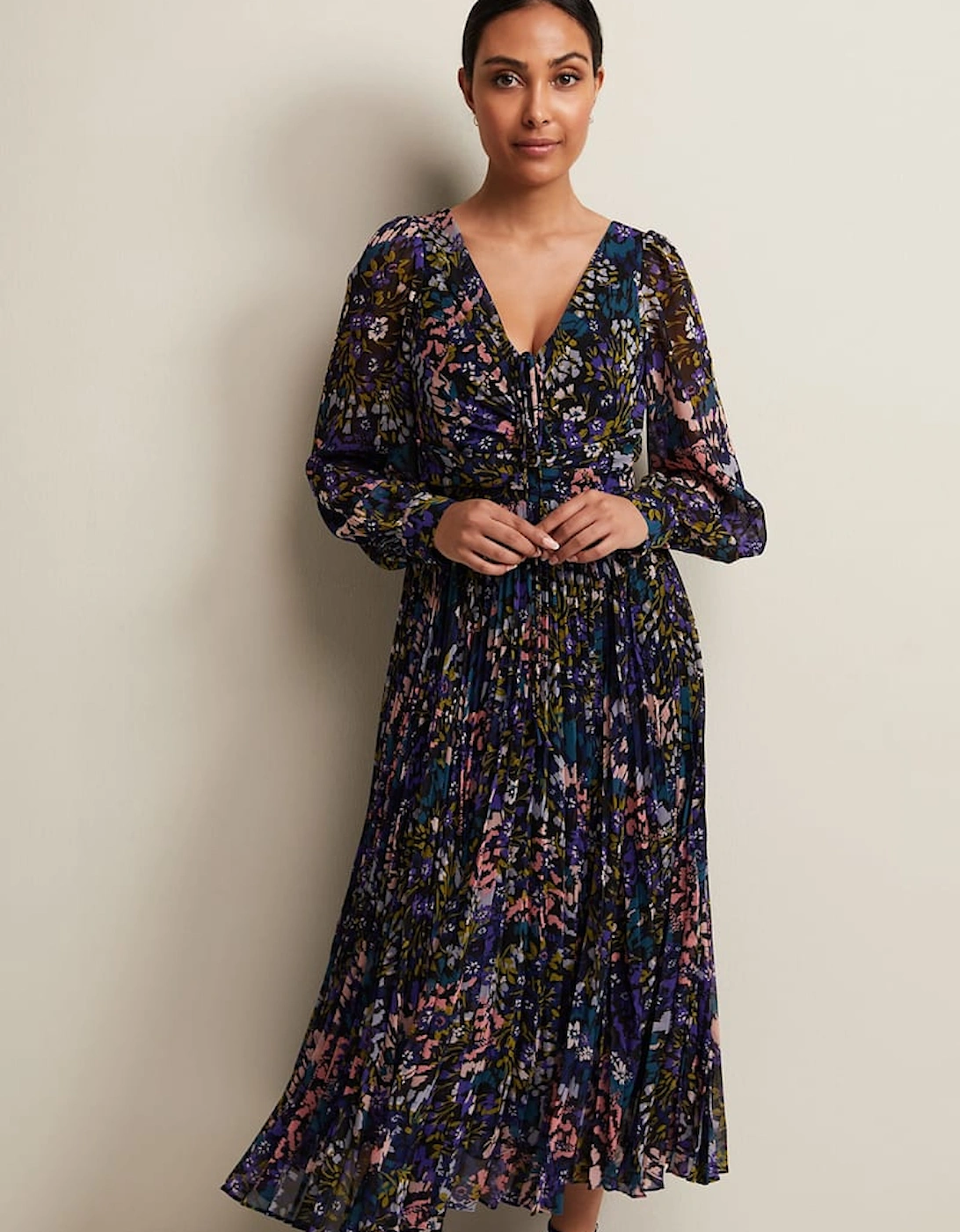 Petite Kindra Floral Pleated Midi Dress