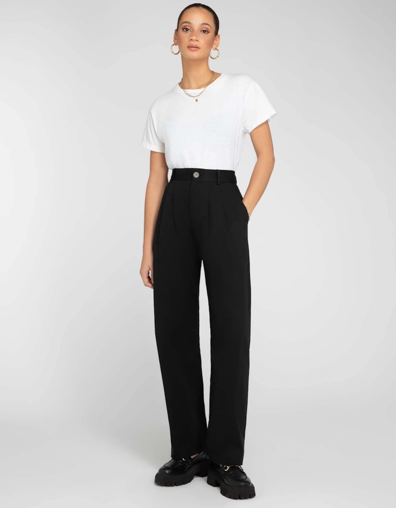 Cinnamon Relaxed Trousers in Black Linen