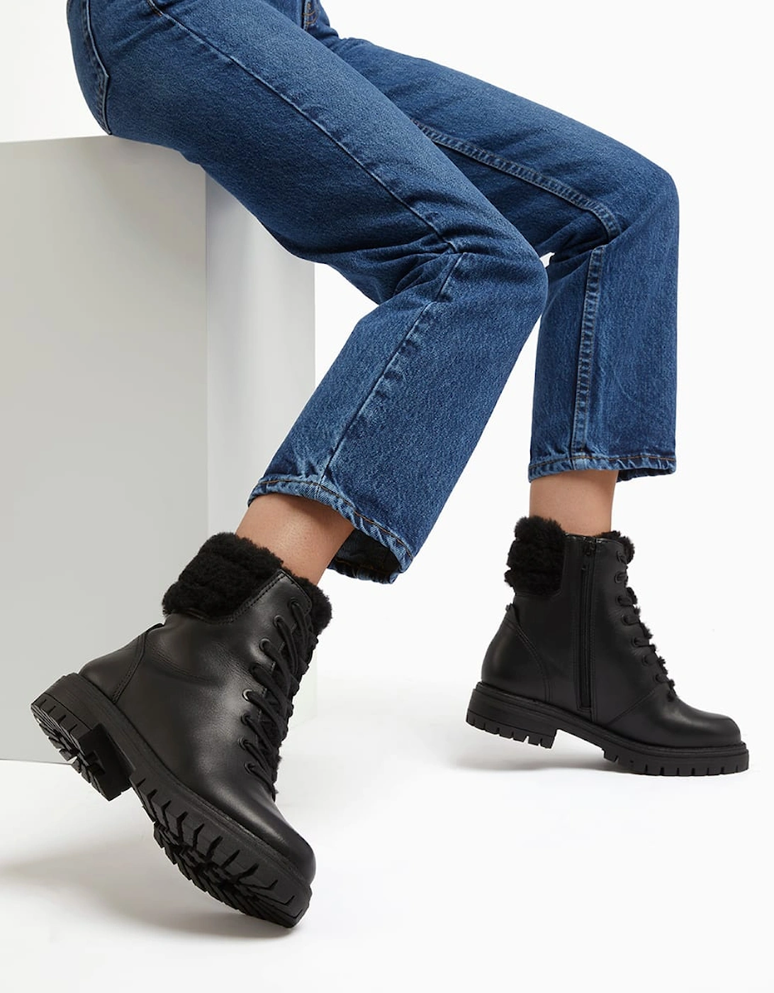 Ladies _Perch - Wide Fit Lace Up Ankle Boots