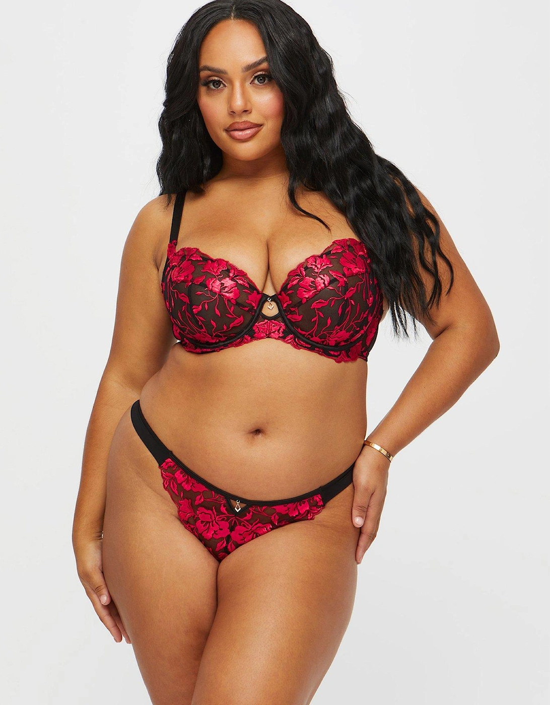 The Hero Fuller Bust Non Pad Plunge Black/Red 32DD-44H, 3 of 2