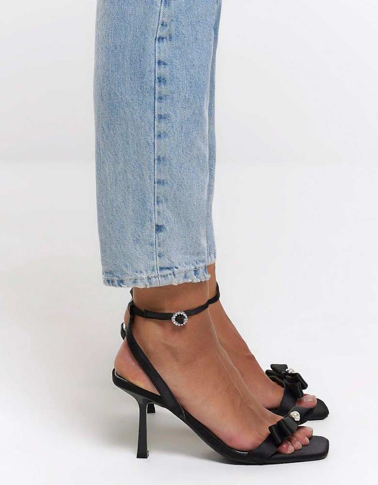 Pearl Detail Bow Sandal - Black