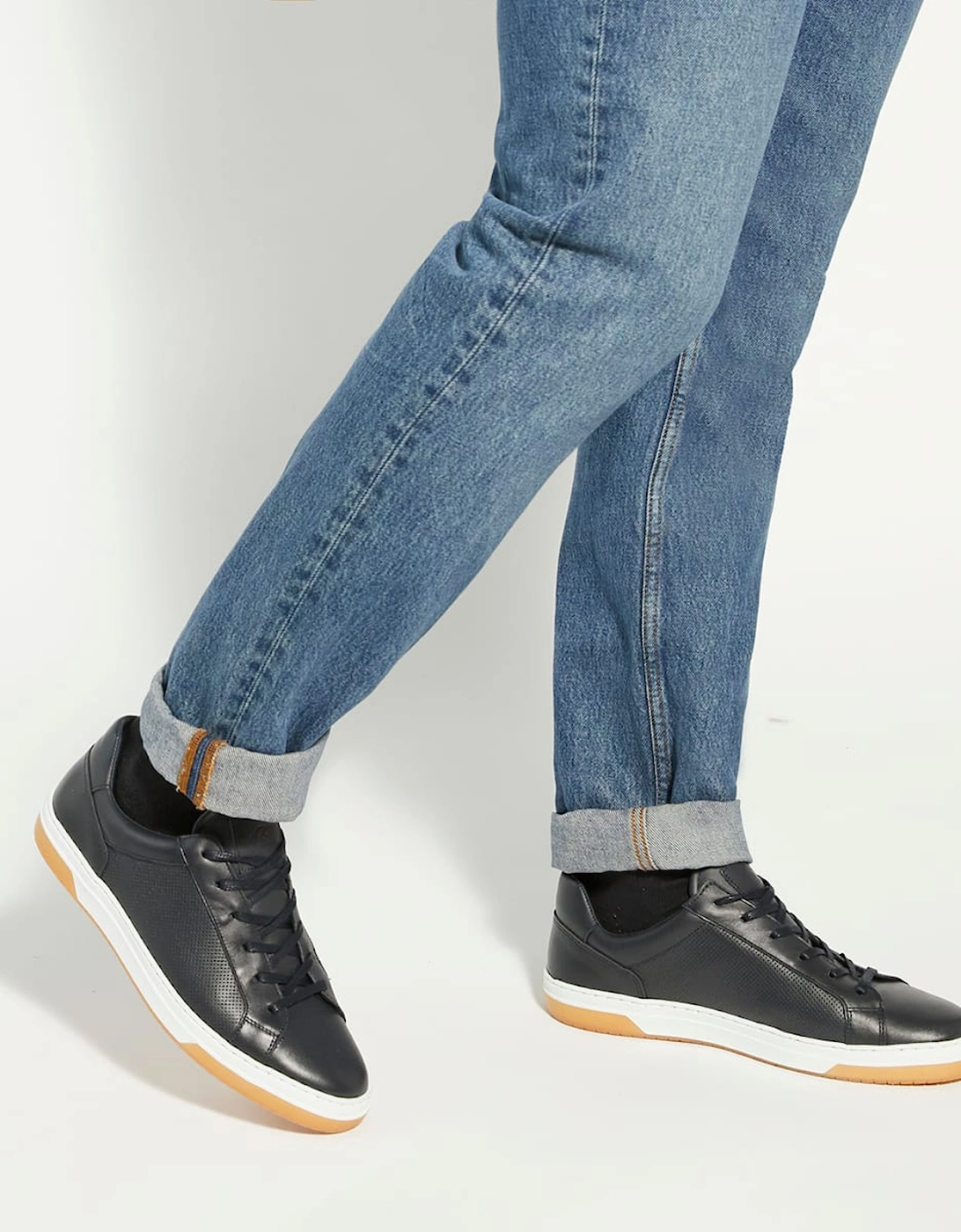 Mens Tie - Lace-Up Trainers