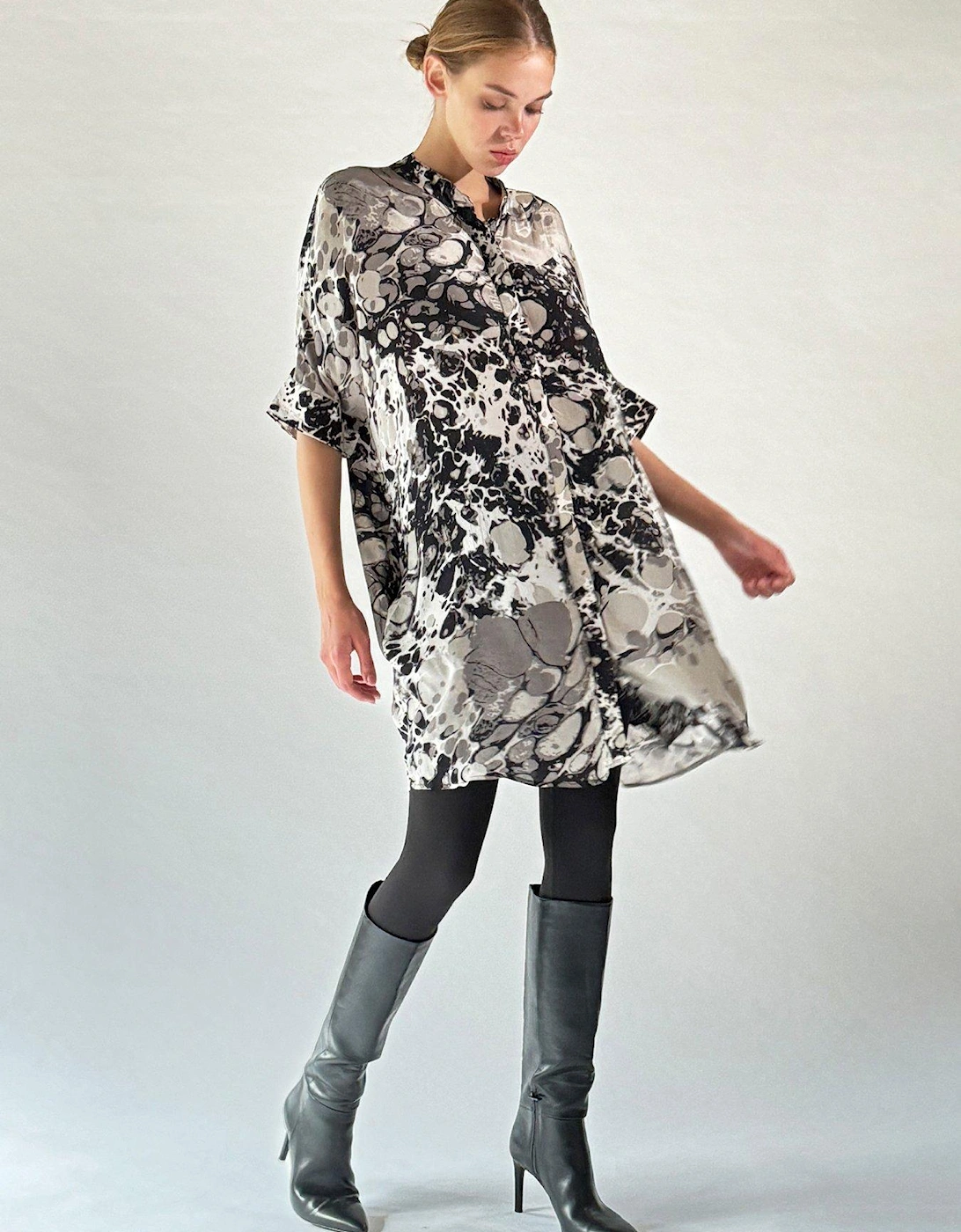 Oversized Tunic dress in slinky cupro in beautiful prints - Multi, 7 of 6