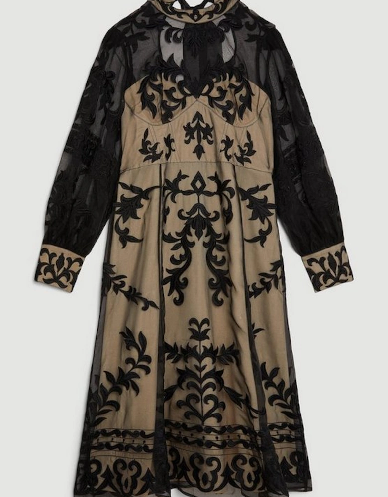 Plus Size Baroque Applique Woven Midi Dress