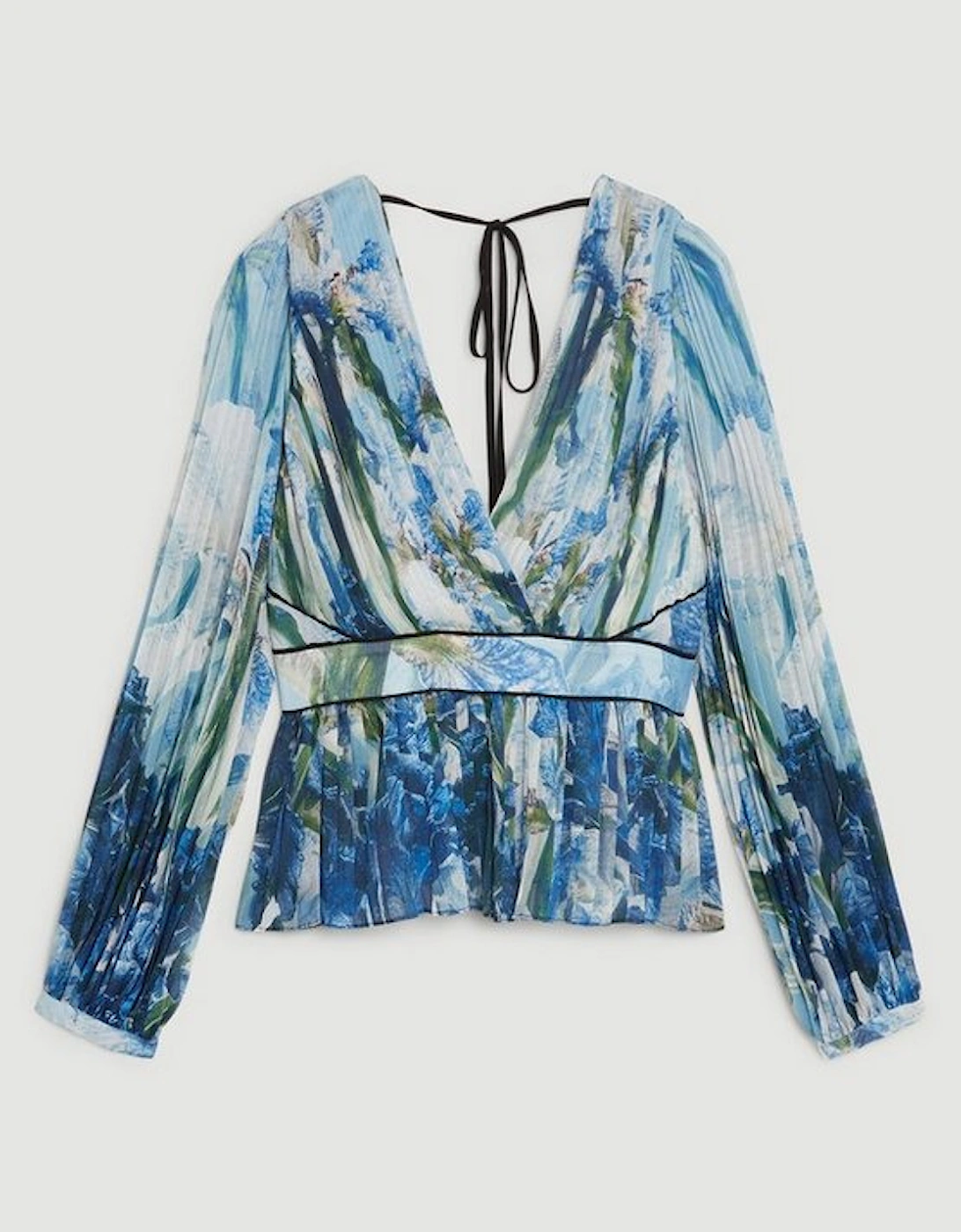 Plus Size Scattered Floral Print Pleated Blouse