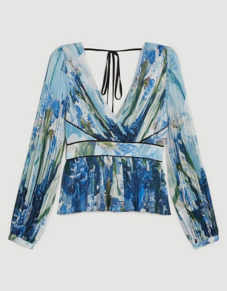 Scattered Floral Print Pleated Blouse