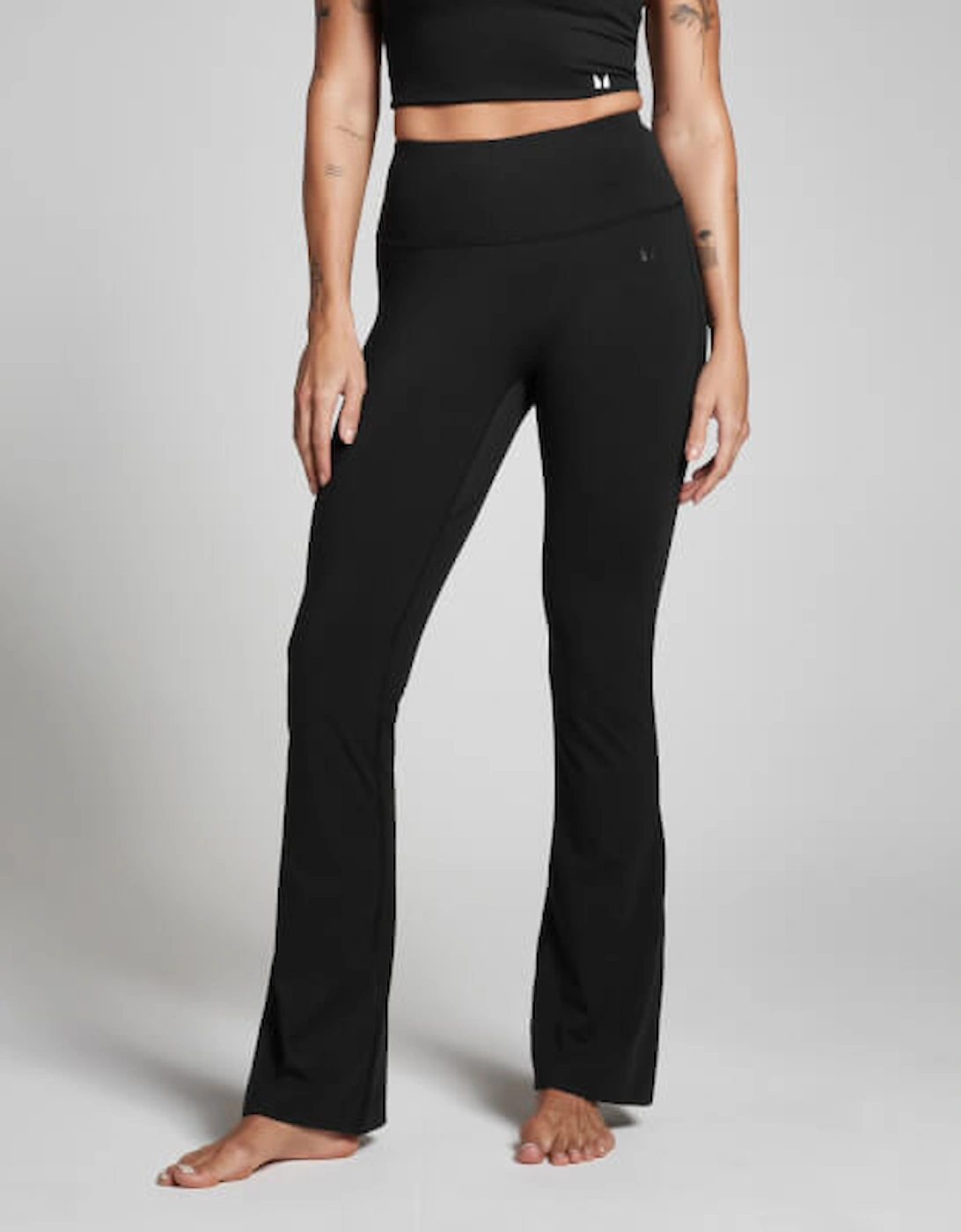 Women's Tempo Flared Leggings - Black, 2 of 1