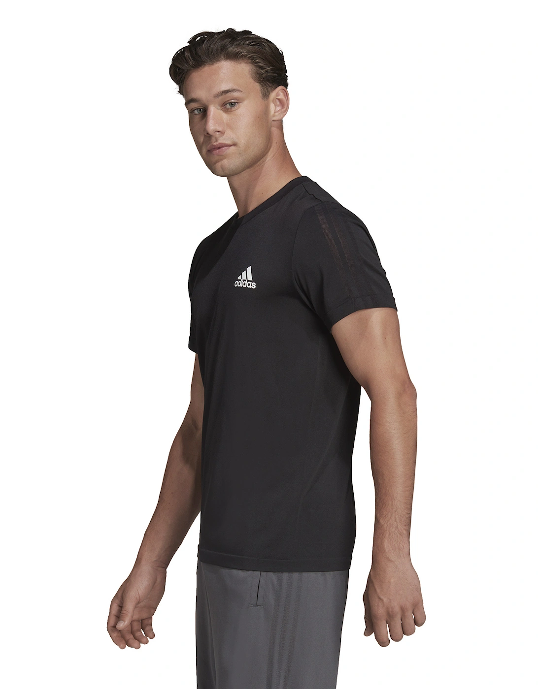 Mens AEROREADY Motion Seamless Sport T-Shirt (Black)