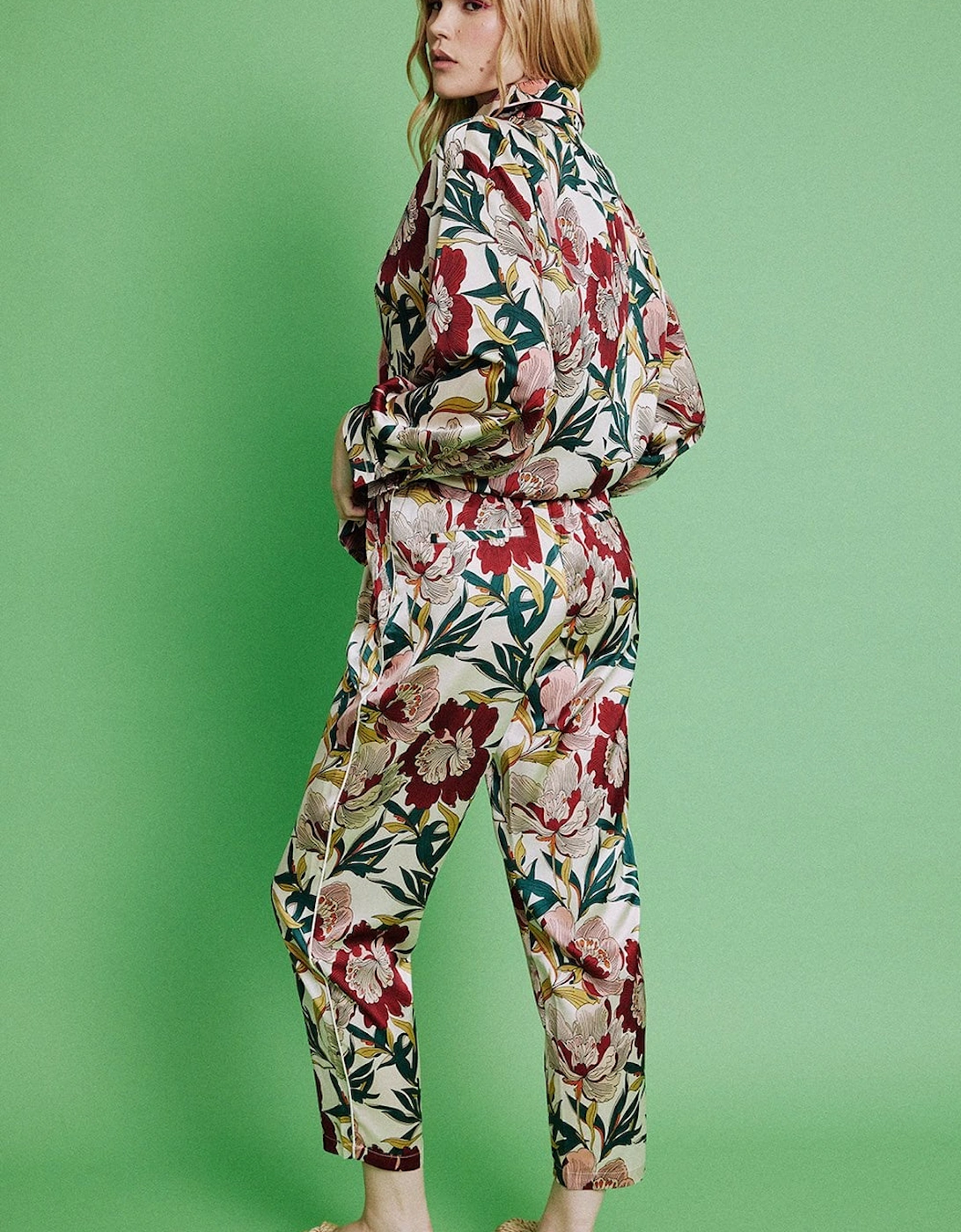 Floral Silk Blend Botanical Hibiscus Print Trousers