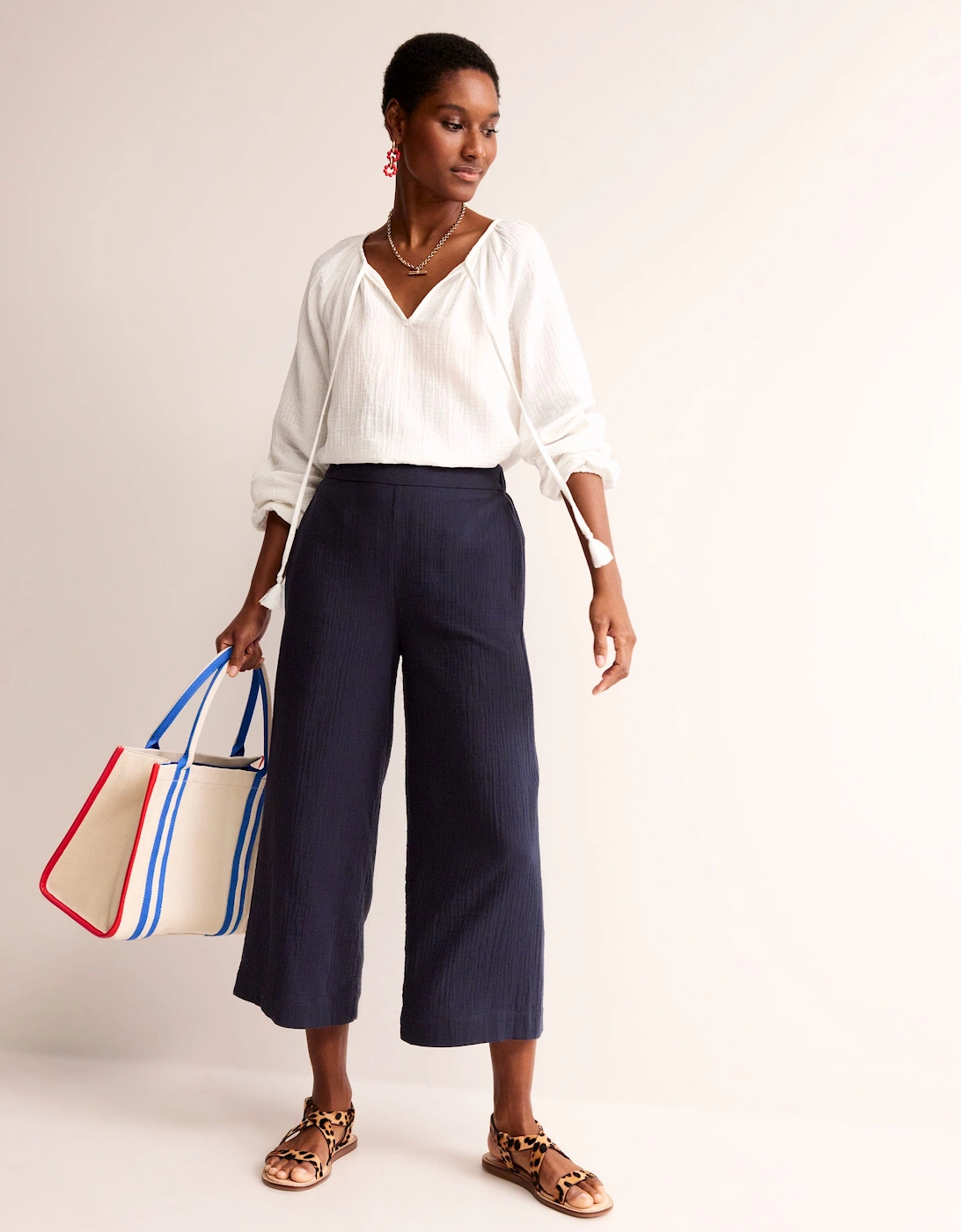 Double Cloth Cropped Trousers