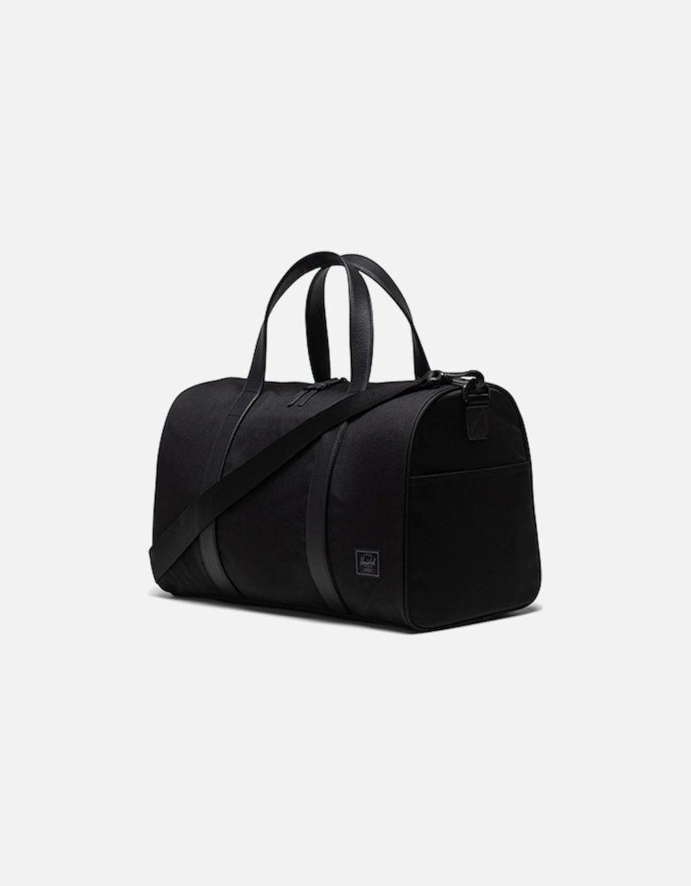 Novel Carry On Duffle Black