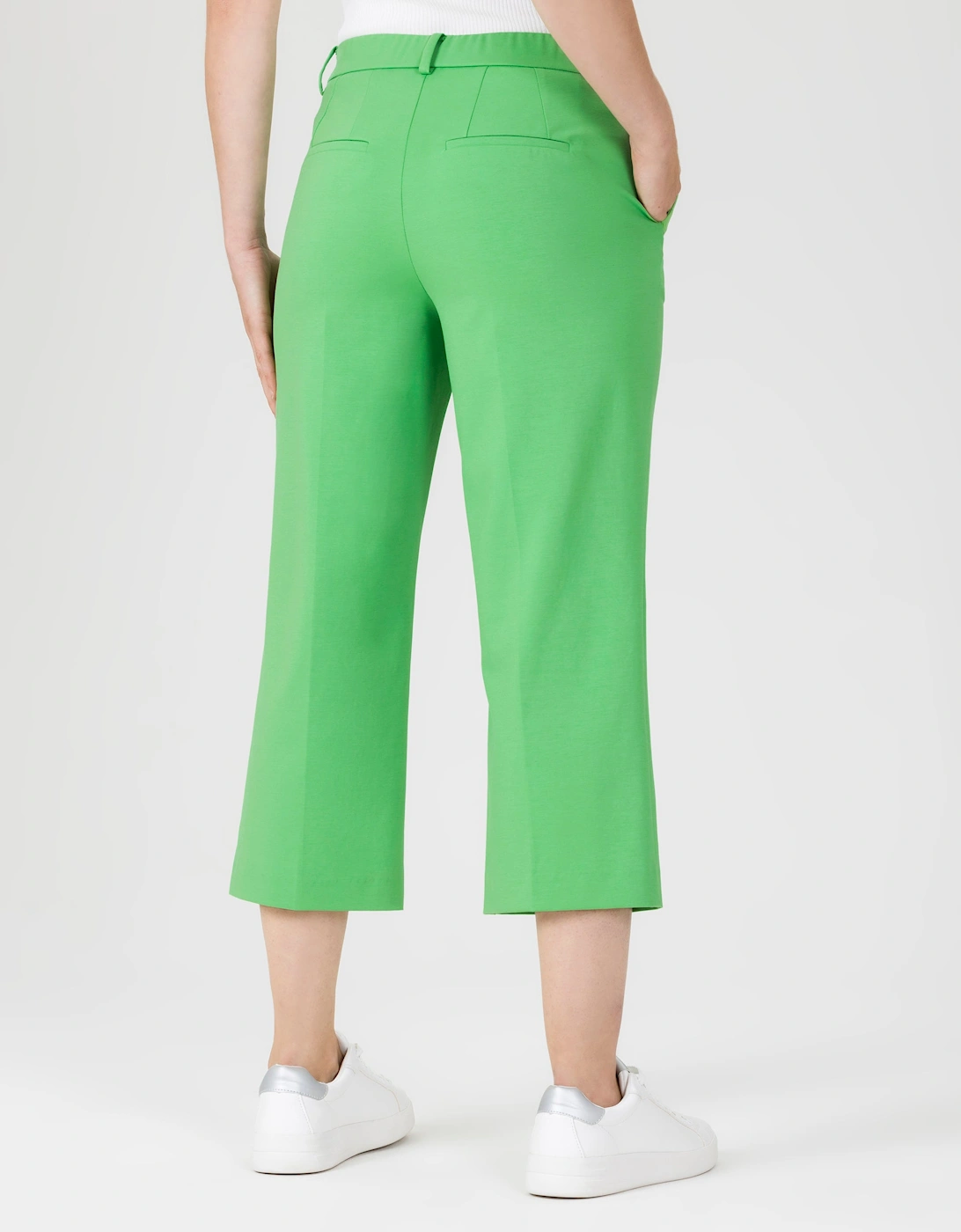 Fenja cropped trousers in spring green