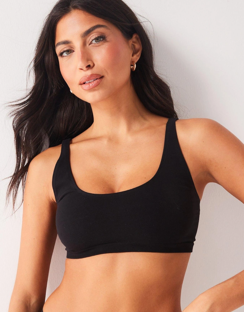 Seamless Bralette With Built Up Straps - Black