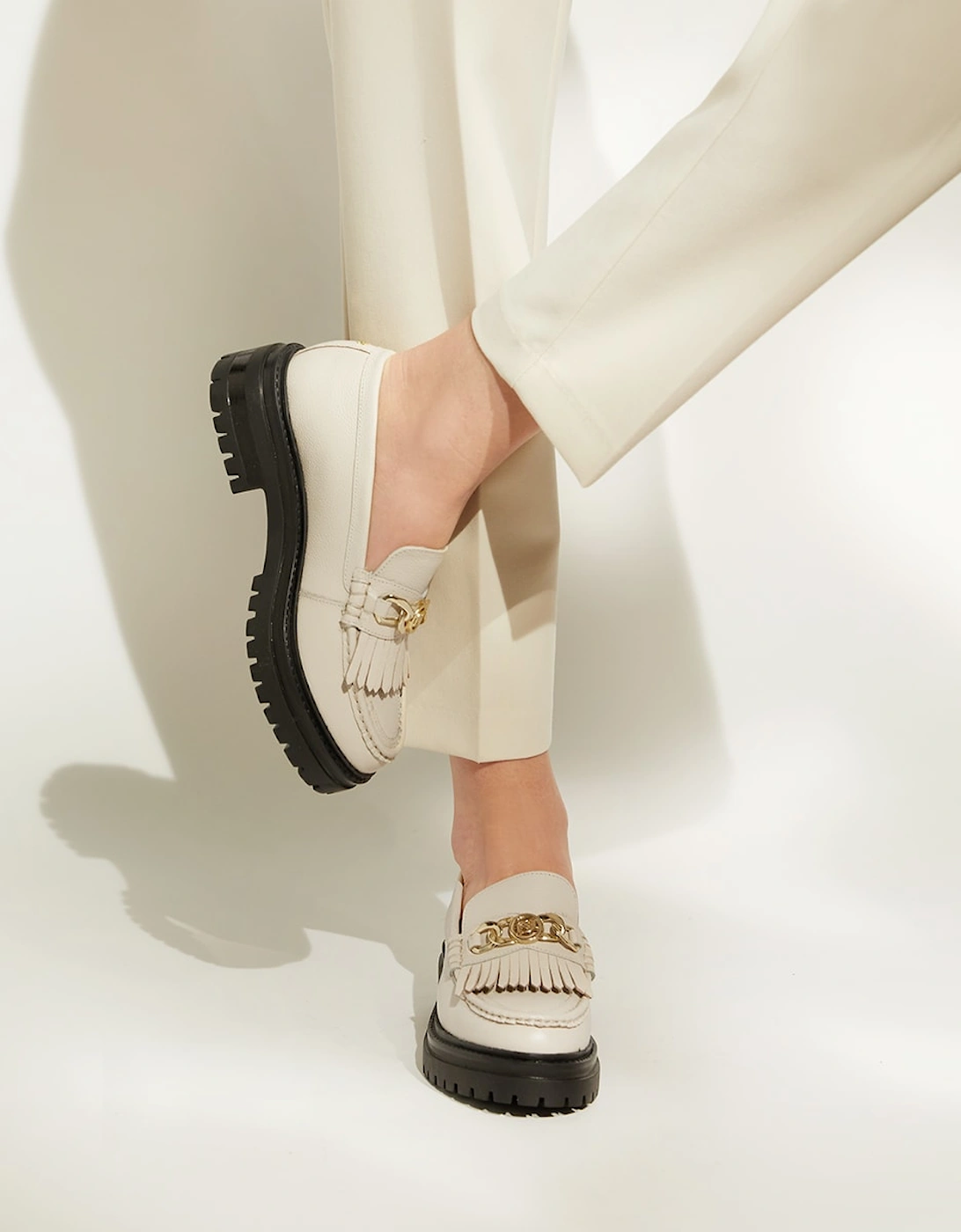 Ladies Georgiana - Chain-Tassel-Detail Chunky Loafers