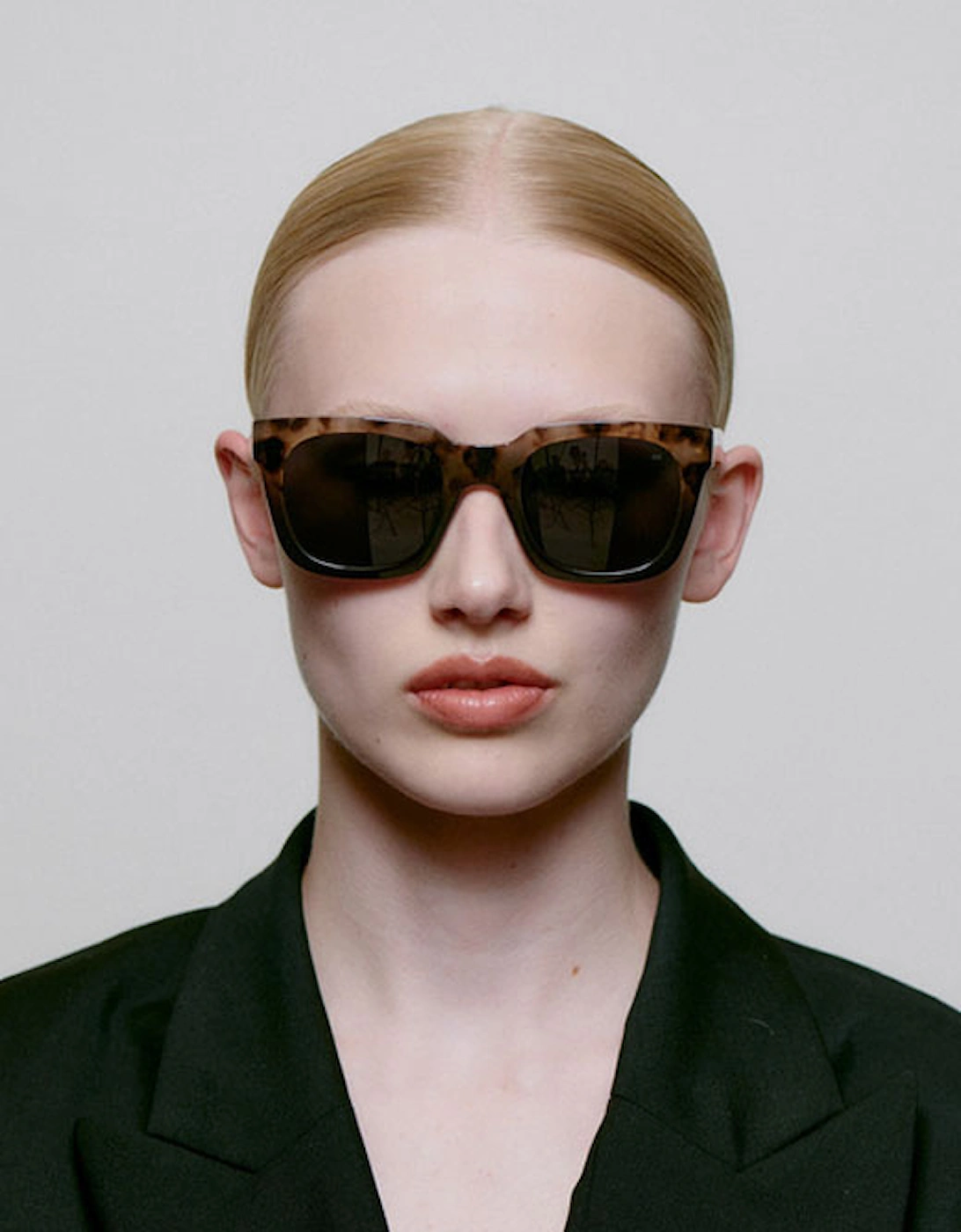 A Kjaerbede Nancy Sunglasses Coquina/Grey Transparent