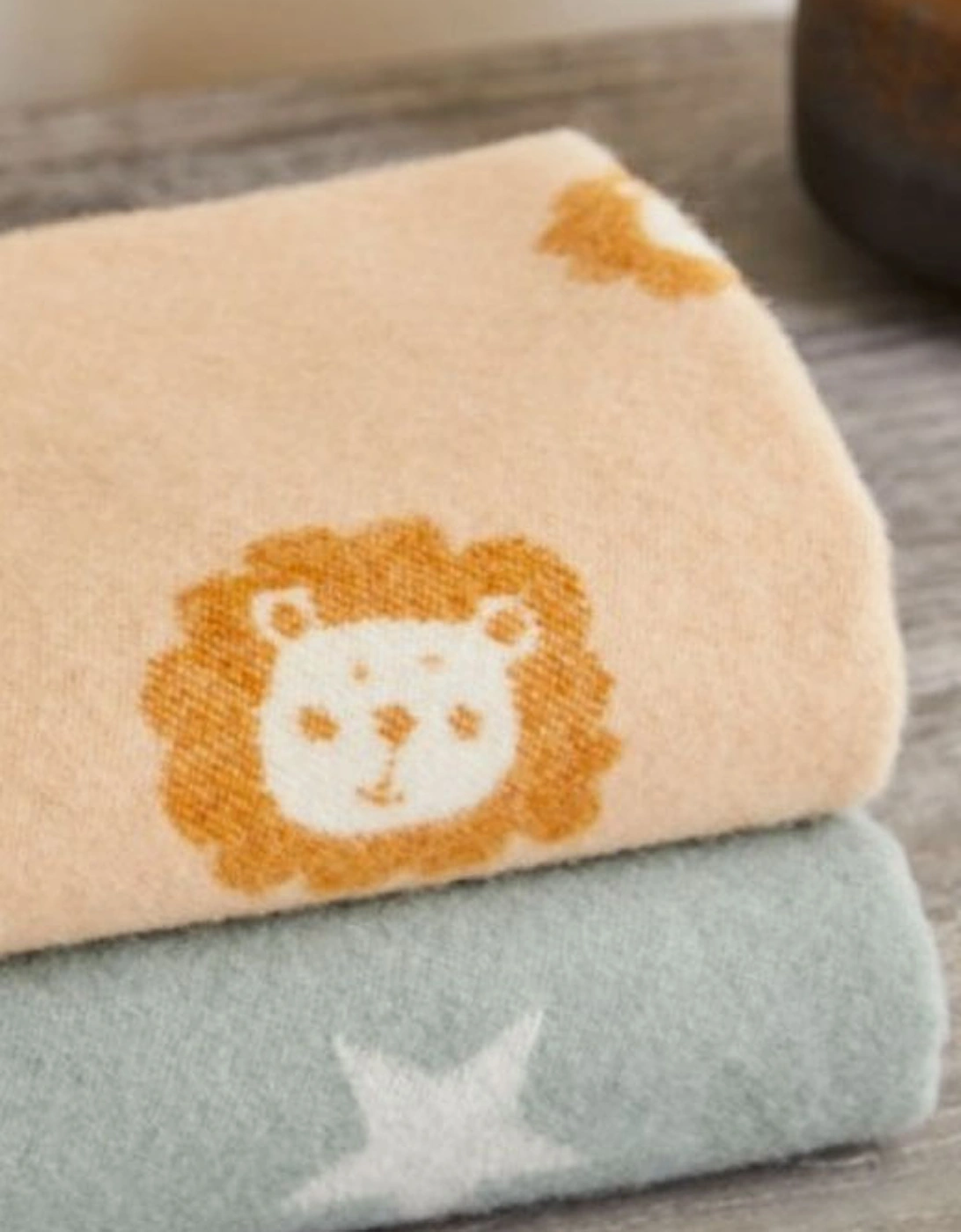 Merino Baby Blanket Lion