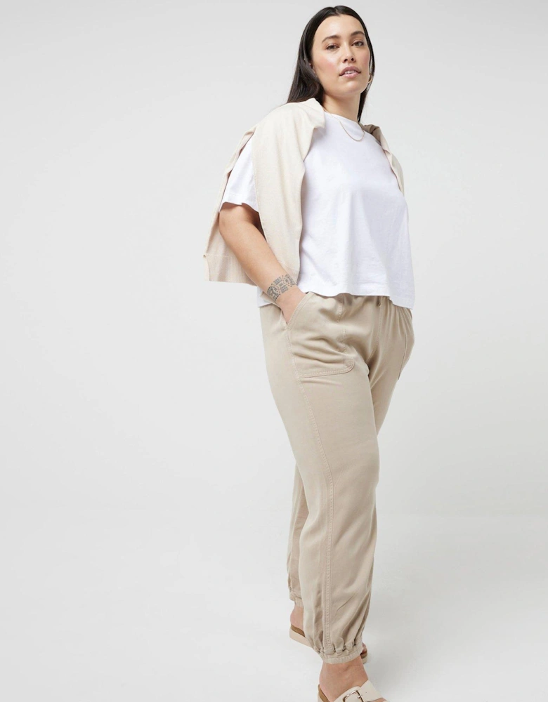 RI Plus Plus Lyocell Jogger - Light Beige