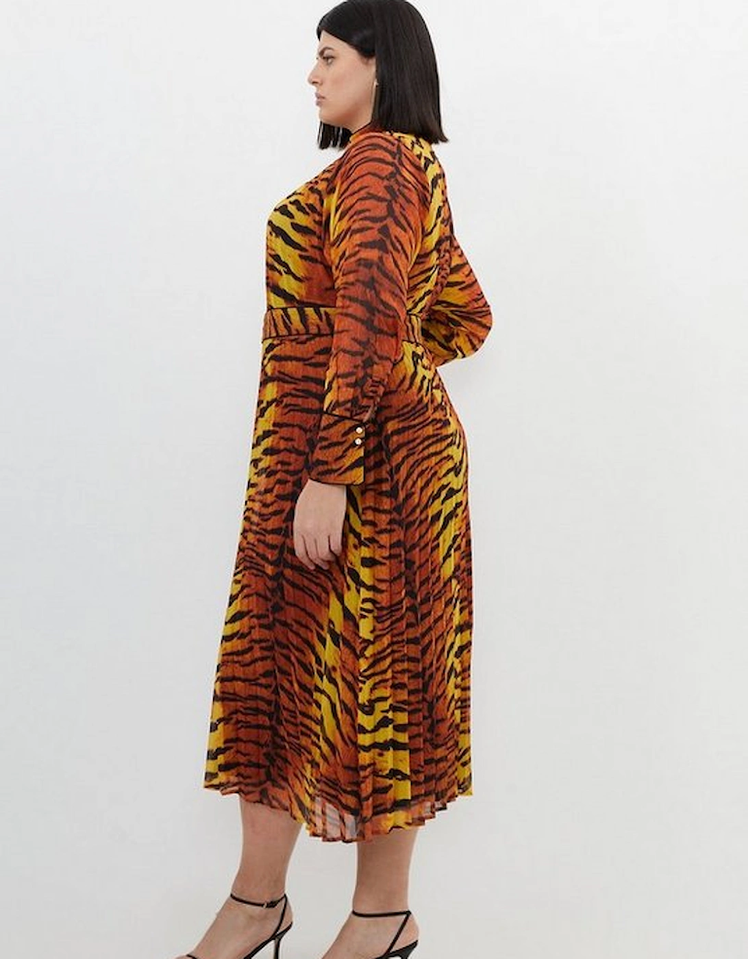 Plus Size Wild Tiger Printed Georgette Woven Midi Dress