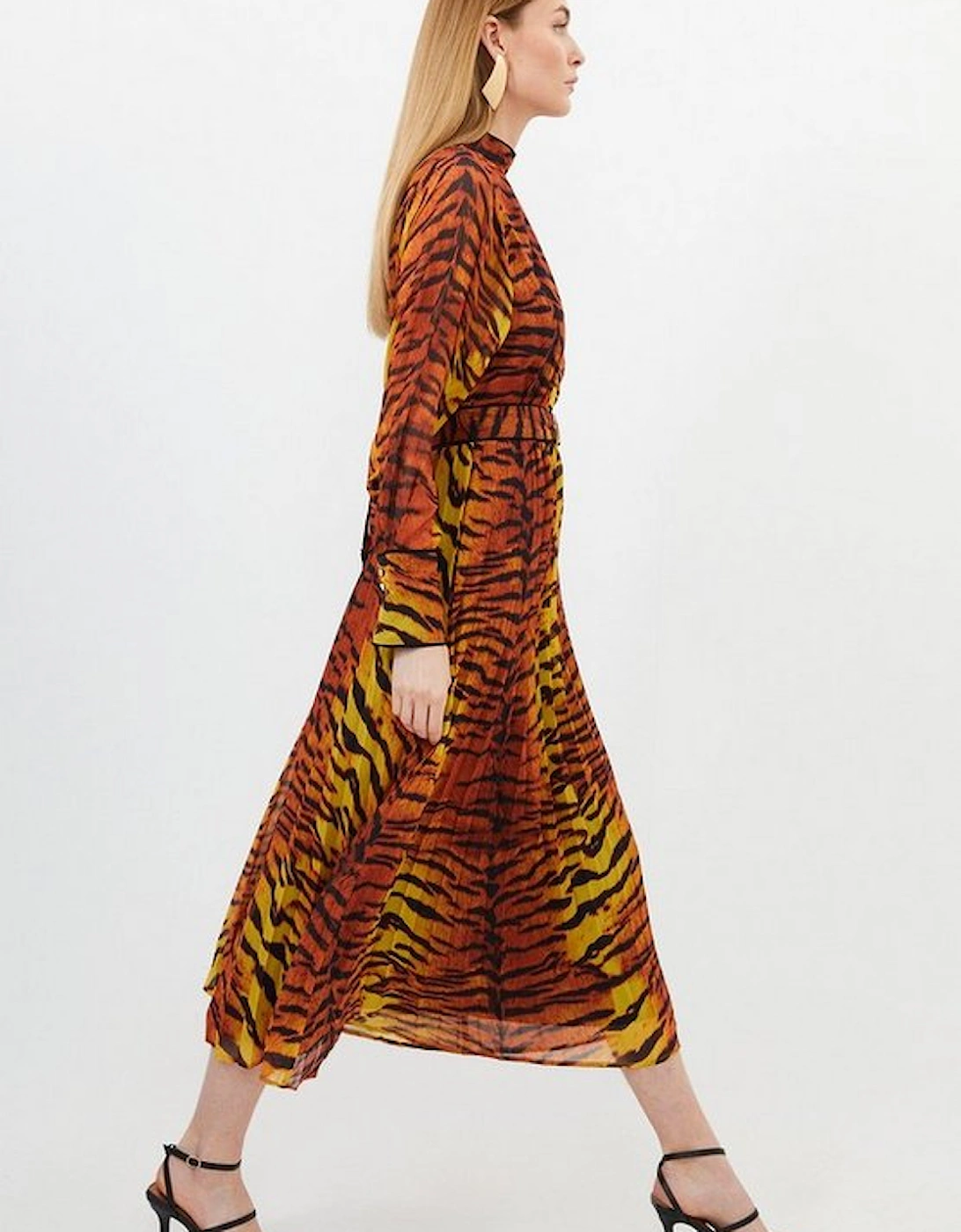 Petite Wild Tiger Printed Georgette Woven Midi Dress