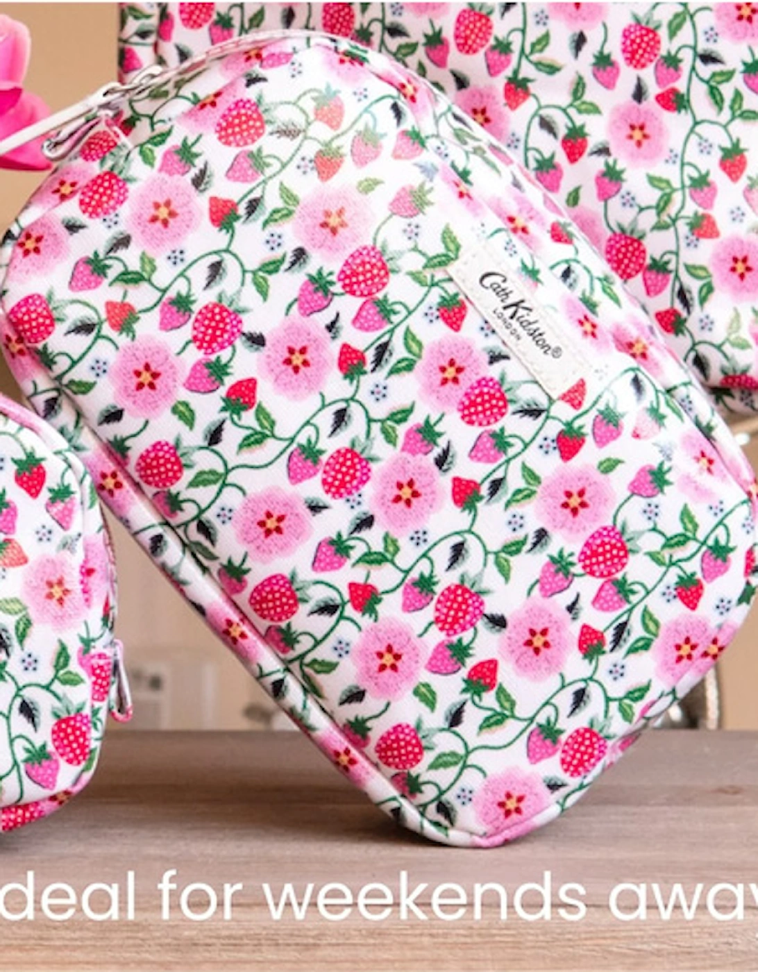 Cosmetic Bag Strawberry