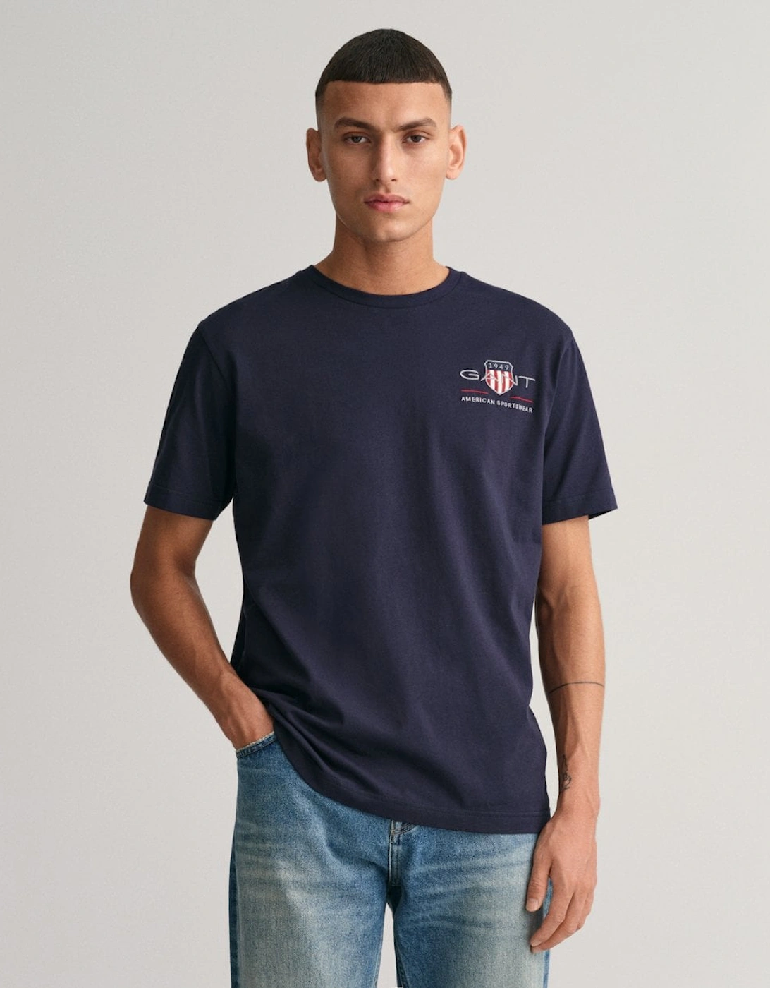 Mens Regular Fit Embroidered Archive Shield T-Shirt, 5 of 4