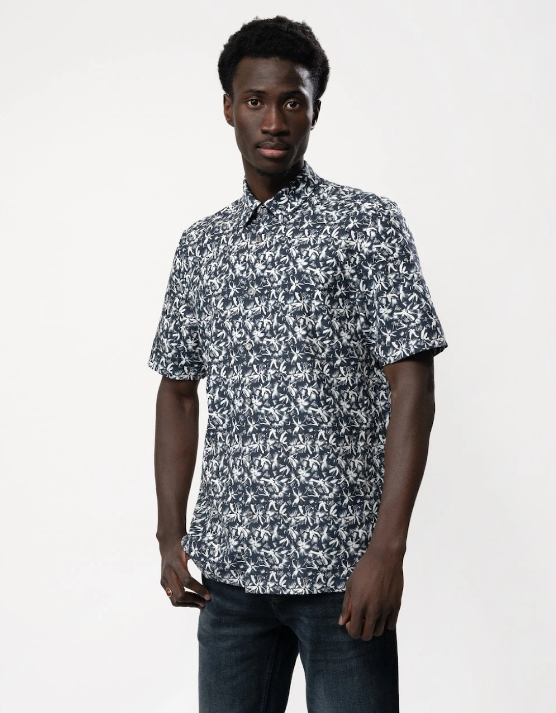 Tavaro Mens Short Sleeve Abstract Floral Print Shirt, 5 of 4