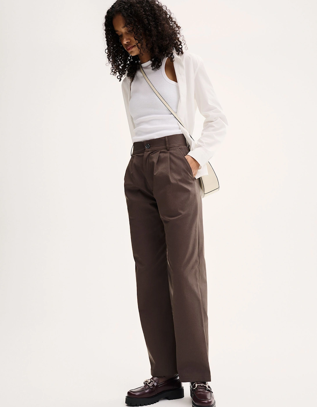 Cinnamon Relaxed Trousers in Mushroom, 7 of 6