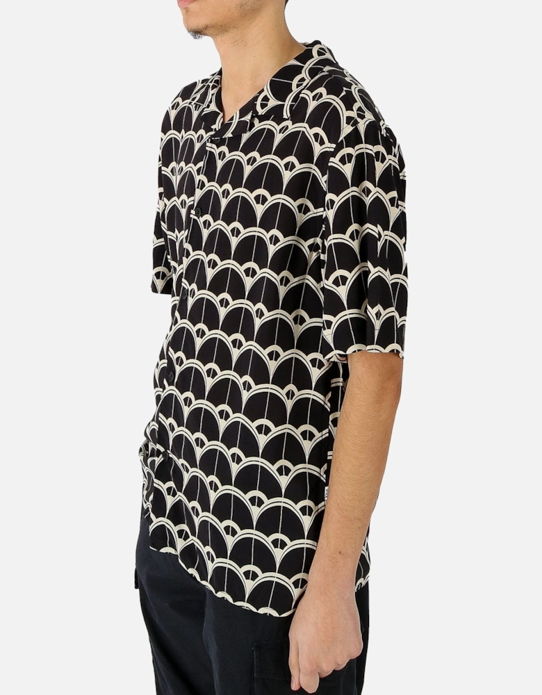 Curve Geo Print Black SS Shirt