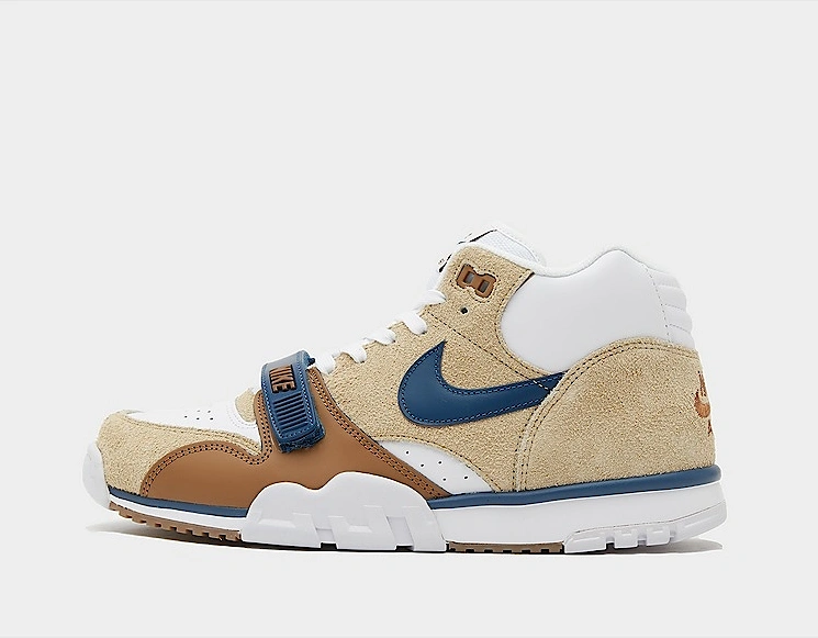 Air Trainer 1, 2 of 1