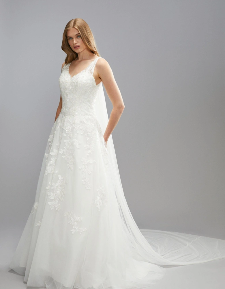 Premium Lace Applique Full Skirted Princess Wedding Dress