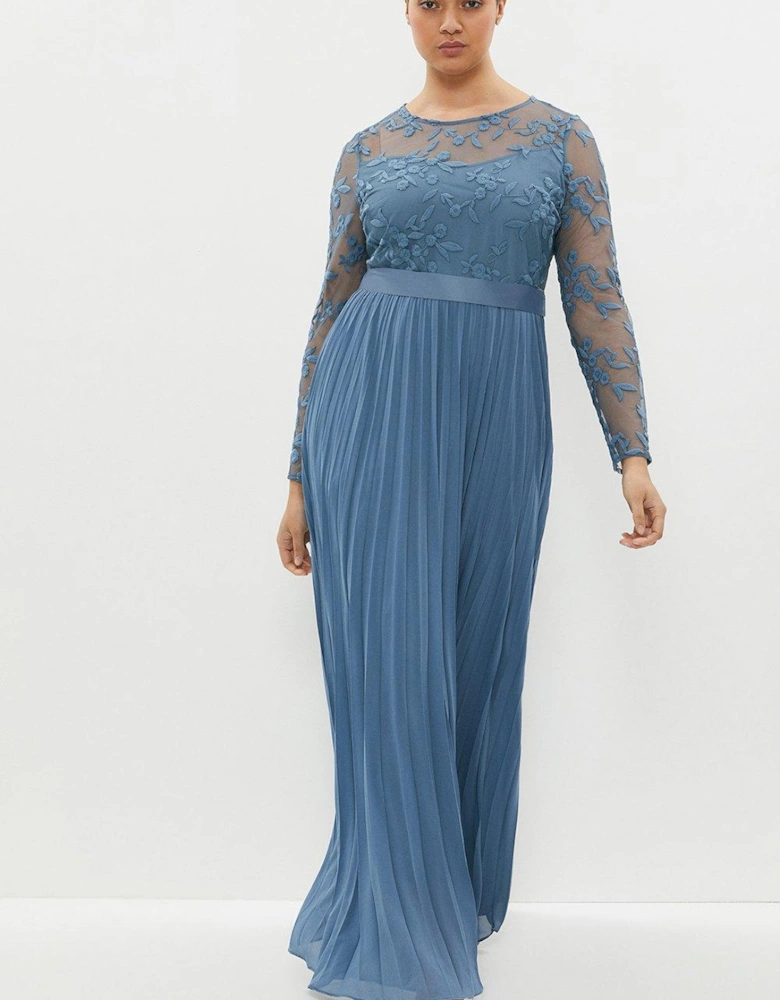 Plus Size Embroidered Long Sleeve Maxi Dress