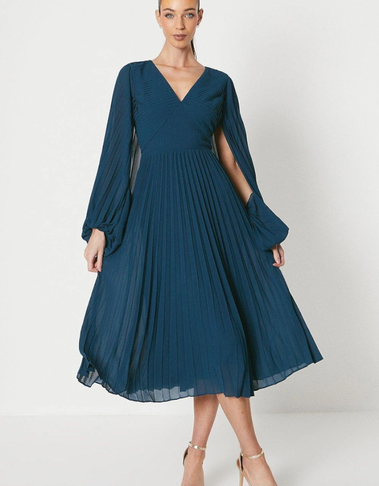Pleated Georgette Dress With Oversized Sleeve