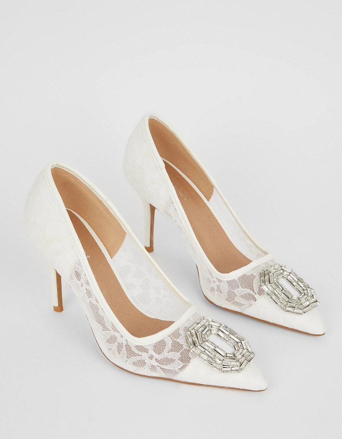 Jewelled Brooch Detail Lace Heeled Court Shoe