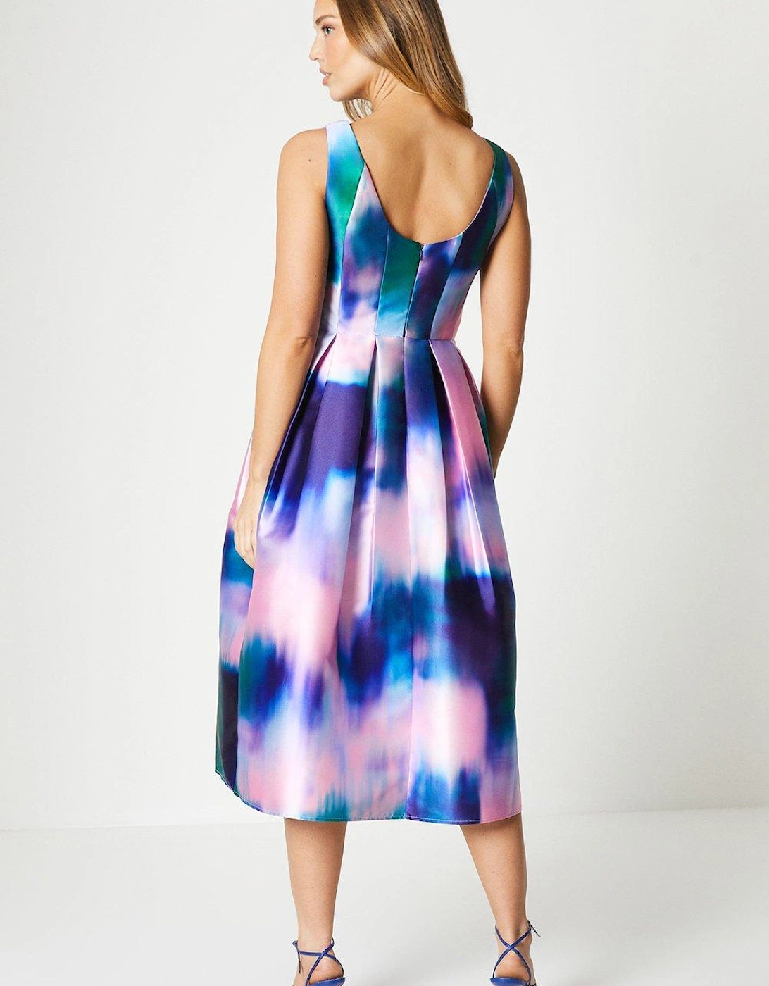 Printed Plunge Neck Seam Twill Dress