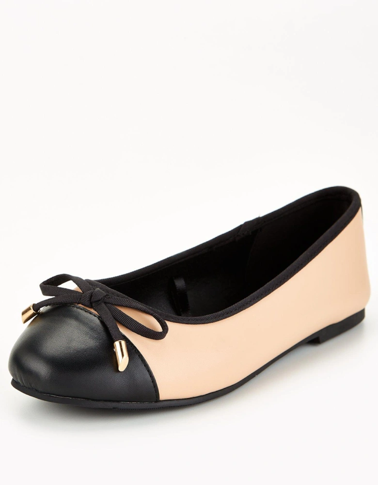 Extra Wide Fit Round Toe Ballerina - Brown