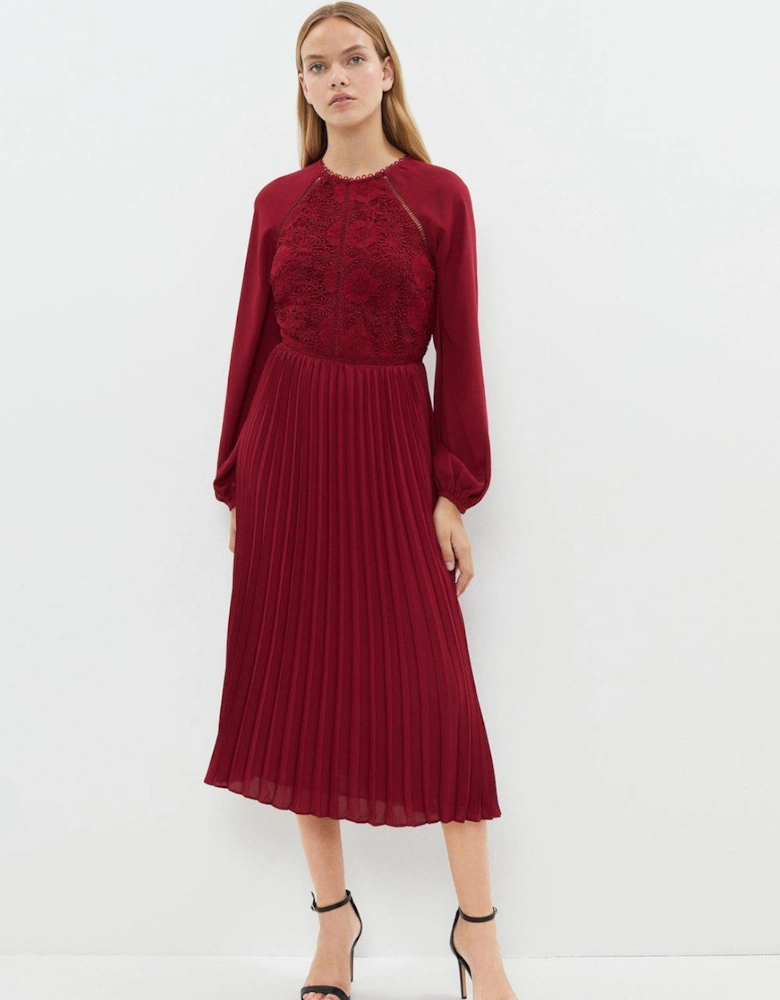 Blouson Sleeve Lace Detail Pleat Skirt Dress