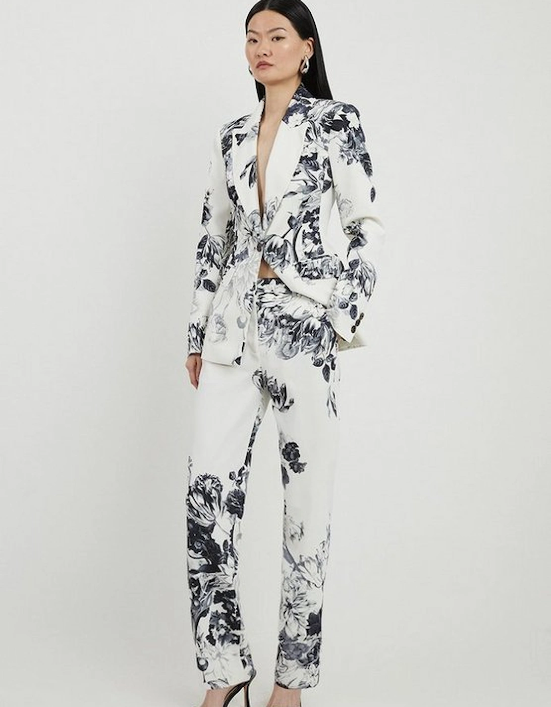 Tailored Crepe Printed Mono Floral Slim Leg Tailored Trousers, 5 of 4