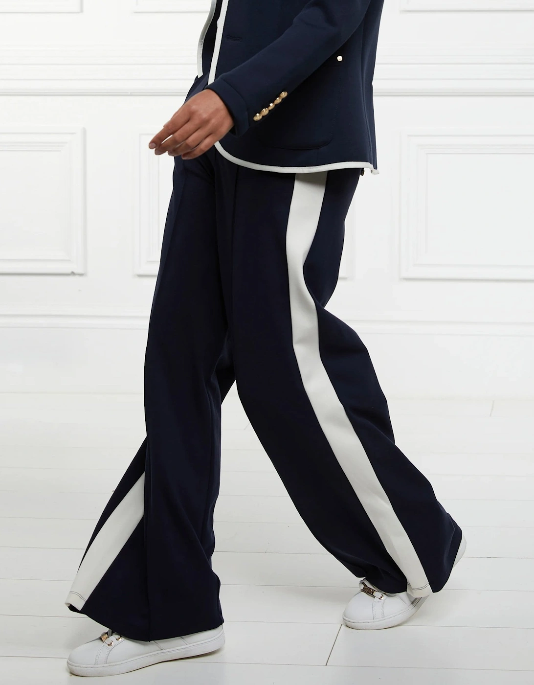 Wide Leg Navy Trouser