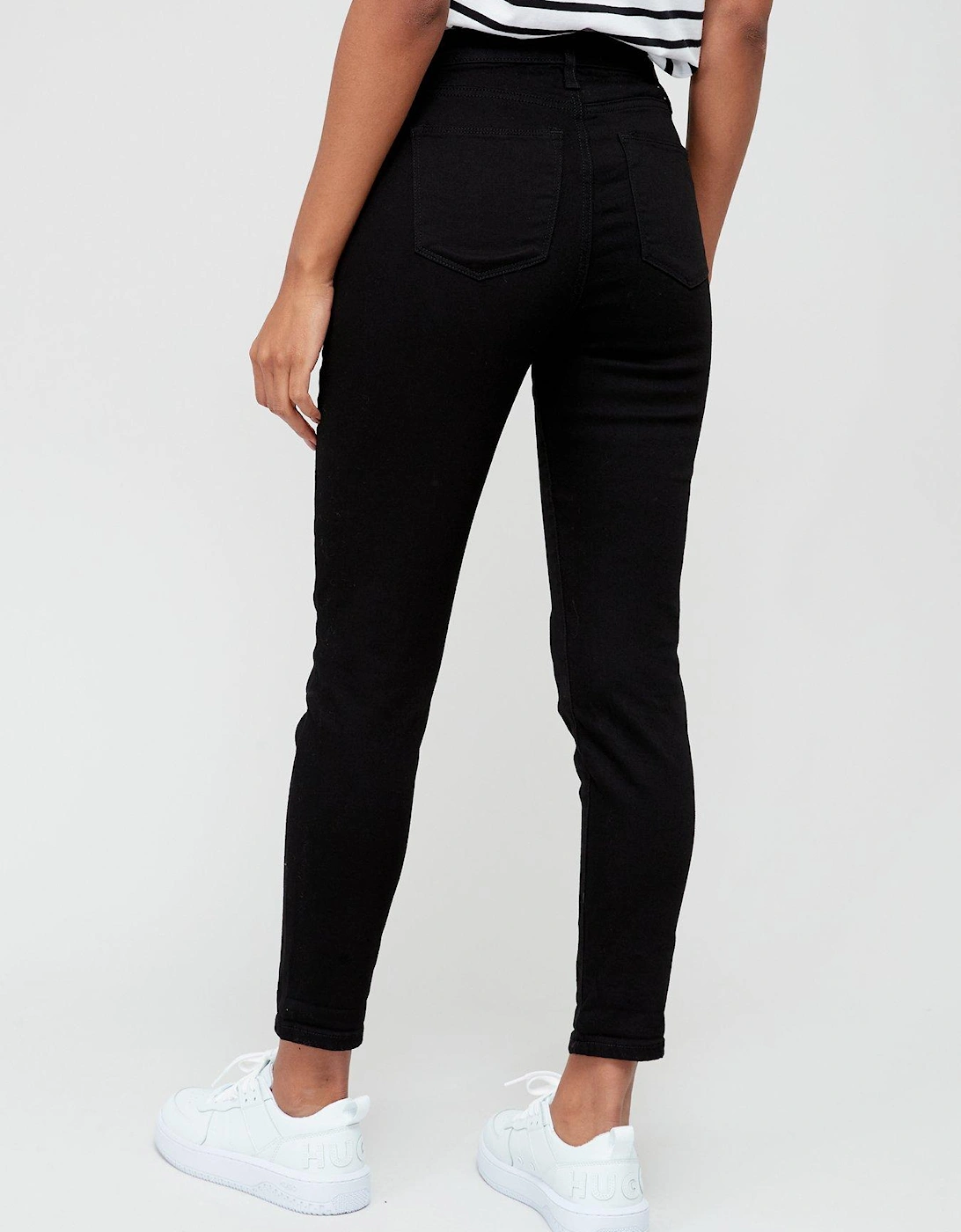 Relaxed Skinny Jeans - Black