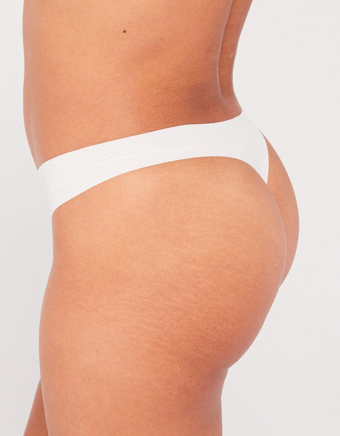 Invisibles Microthong - White