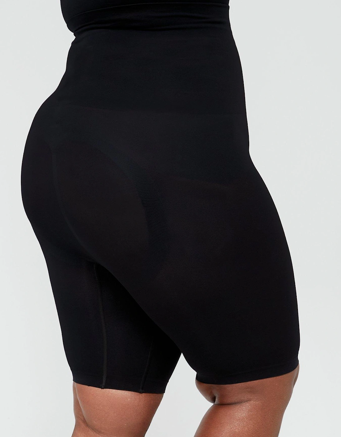 Shape Enhancing Seamless Mid Thigh Short - Black