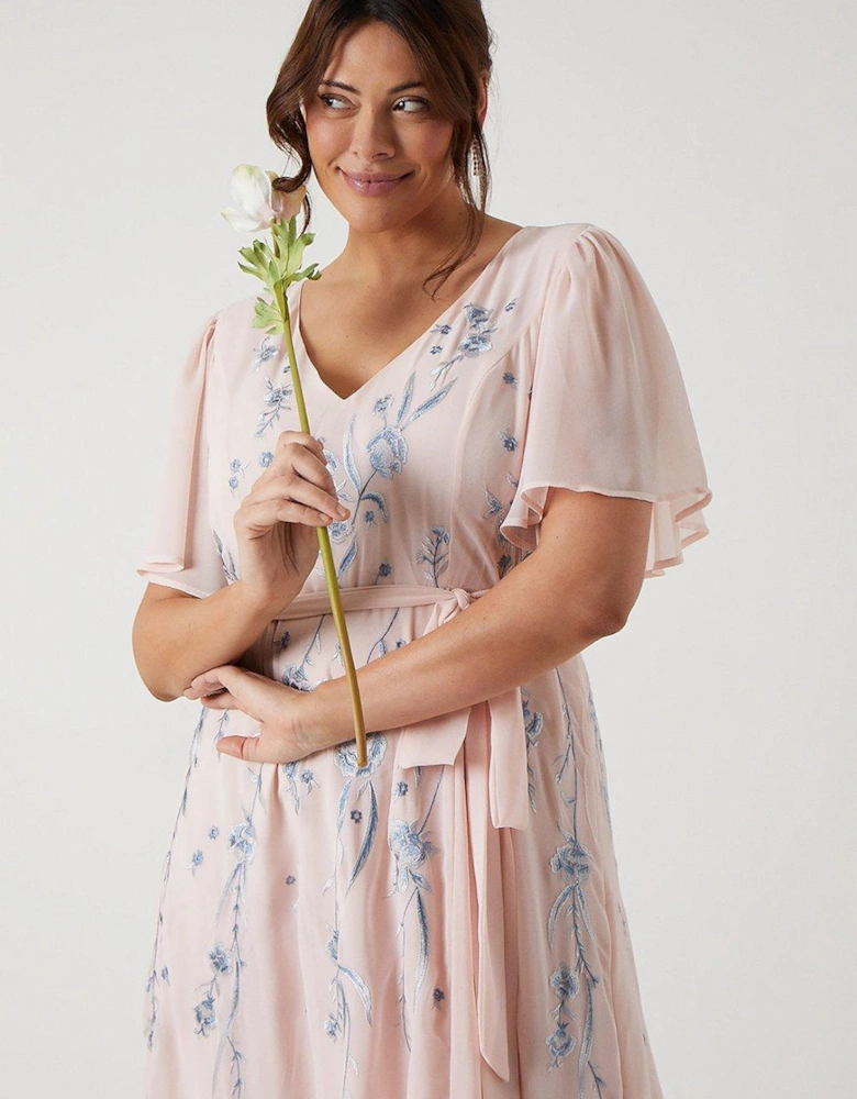 Plus Size Premium Floral Embroidered Bridesmaids Maxi Dress