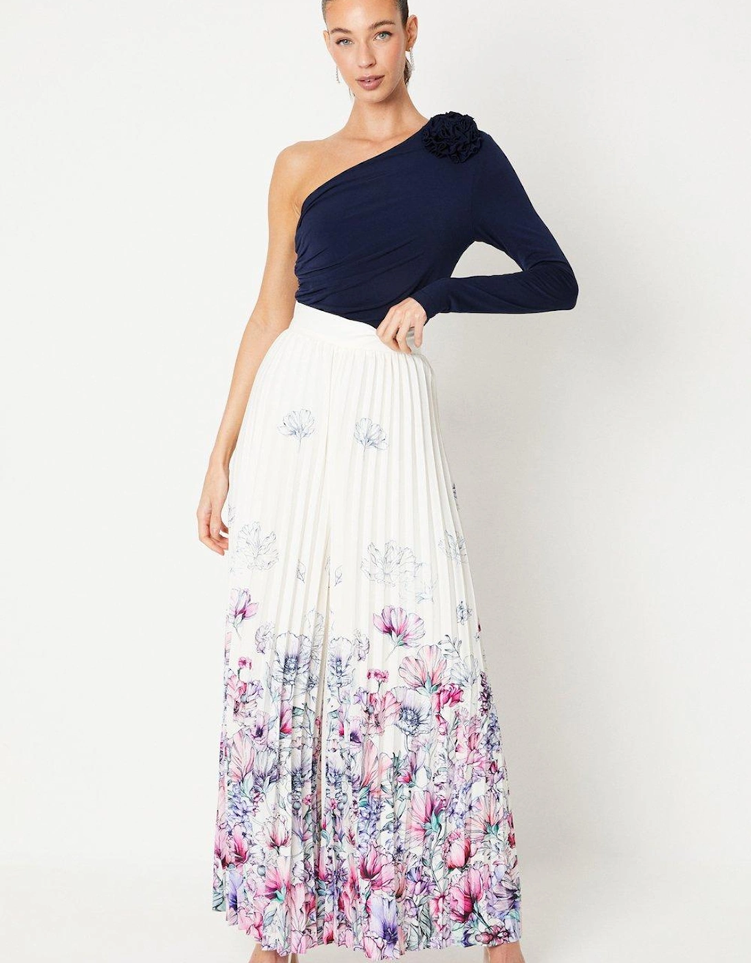 Petite Pleated Wide Leg Trouser In Floral Print, 6 of 5