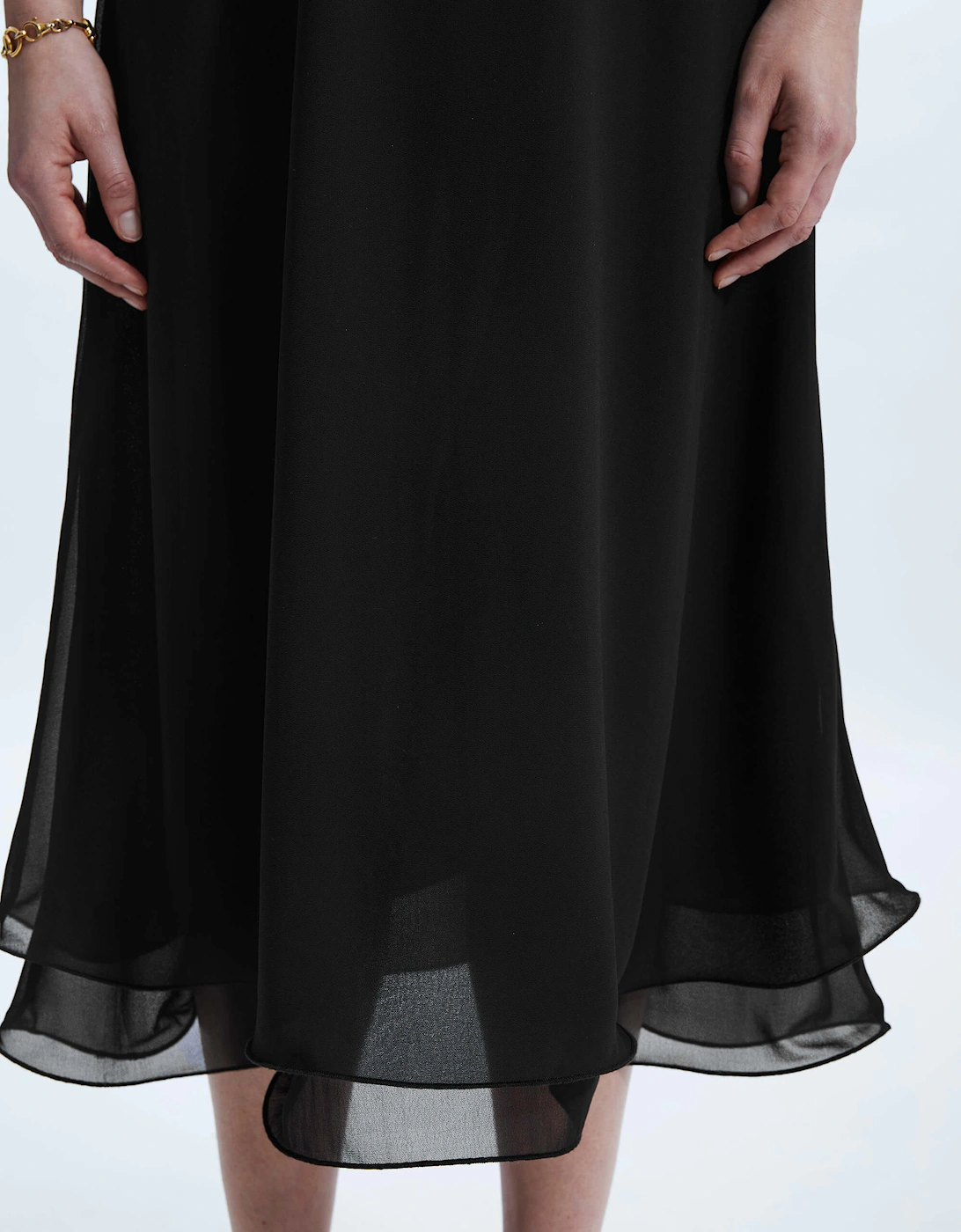 Wave Hem Tiered Skirt Black