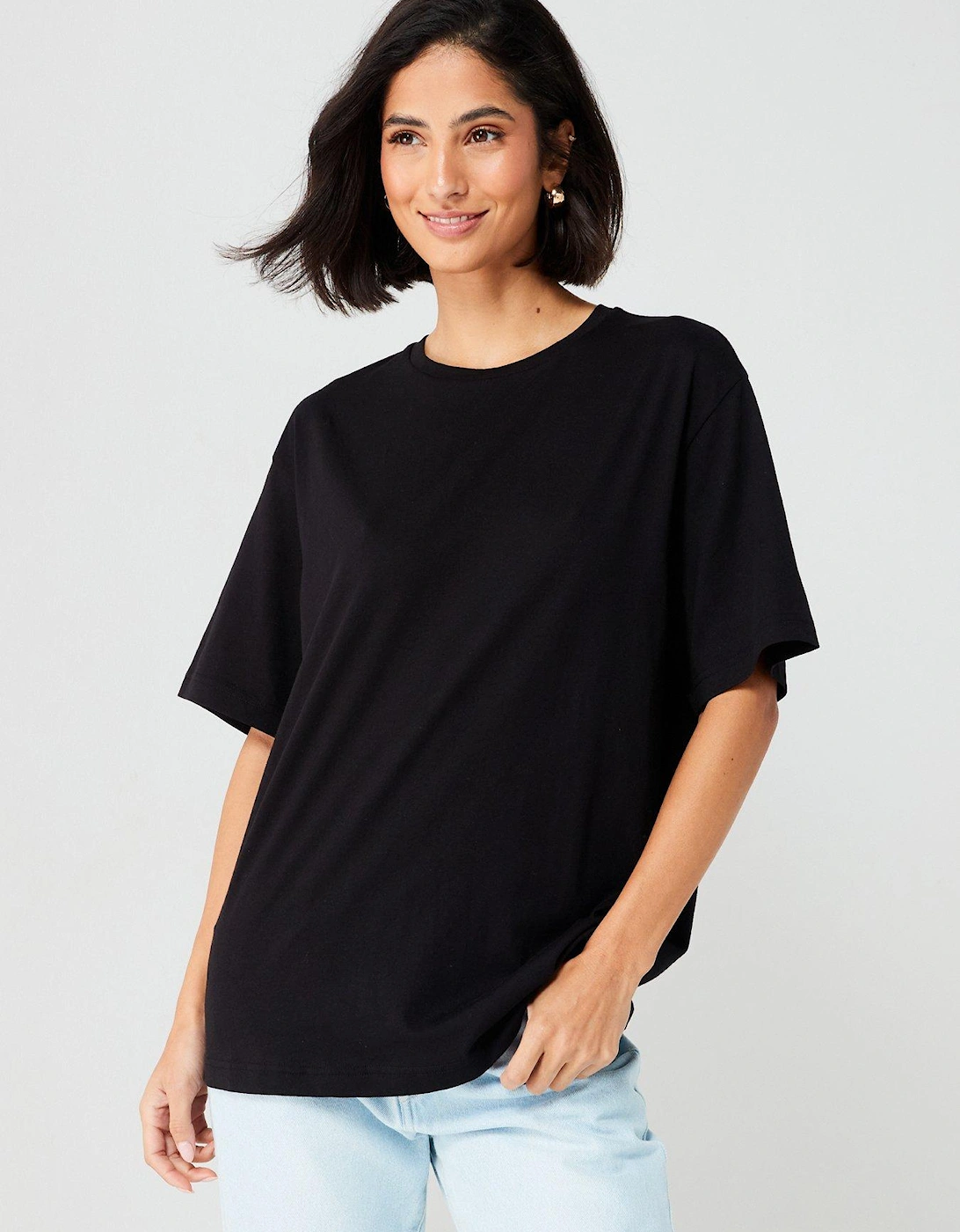 Essential Oversized T-shirt - Black, 2 of 1