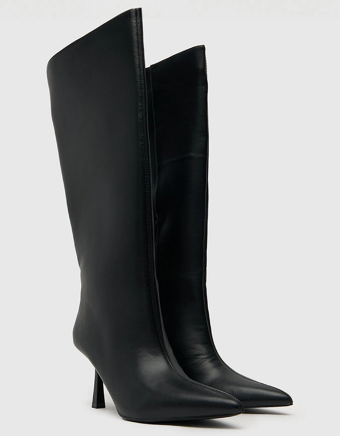 Dame Pointing Pull On Knee Boot - Black