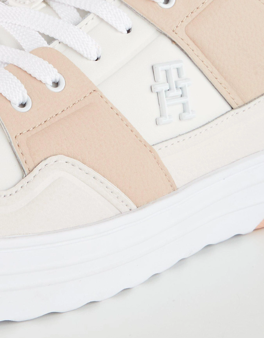 Lo Basket Leather Trainer - White