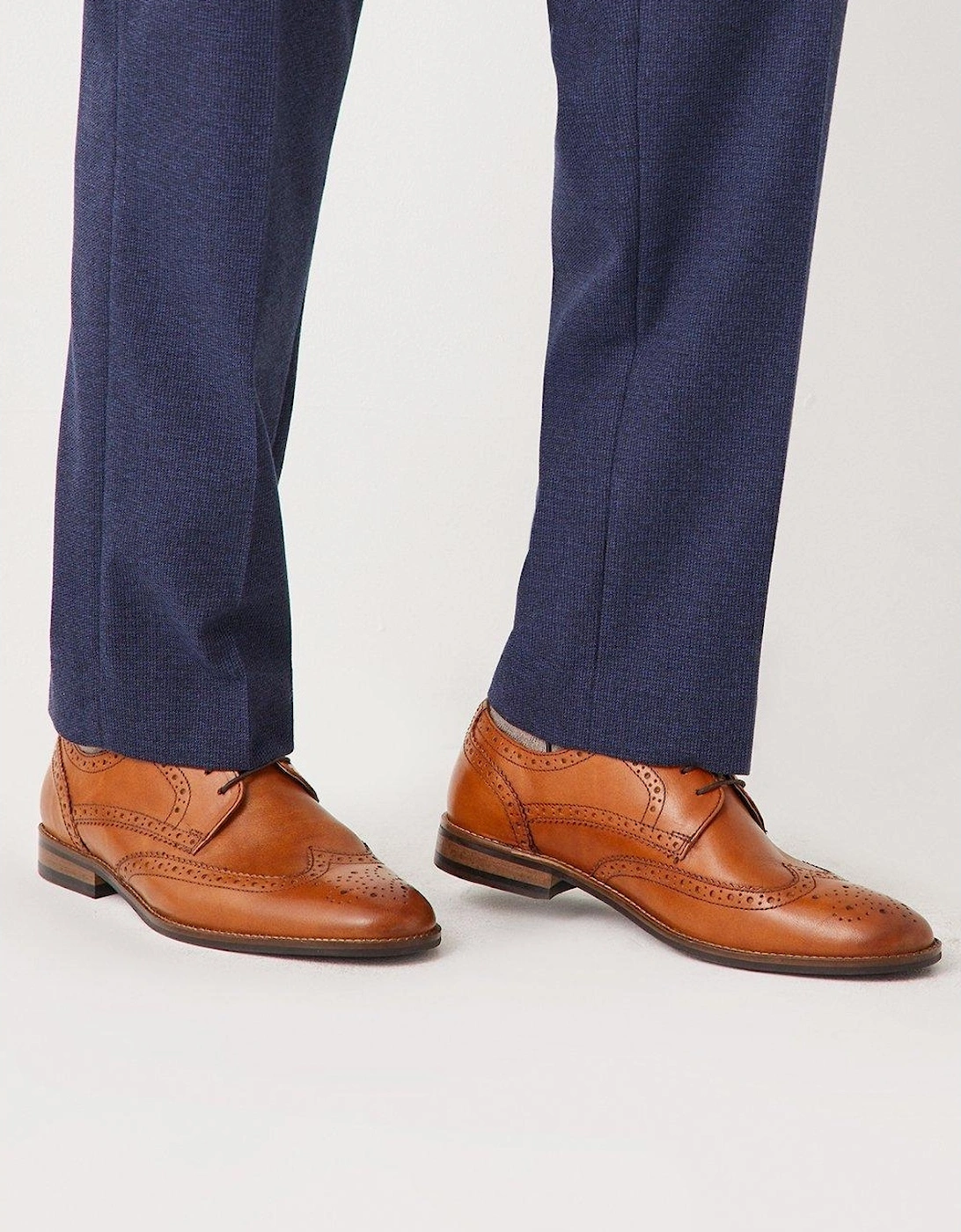 Mens Walton Leather Brogues, 2 of 1